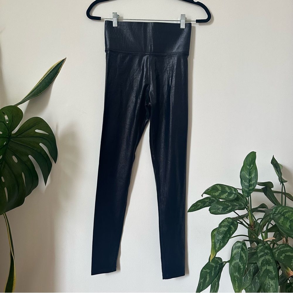 Carbon38 Reptile Shine High Rise Leggings Black Size S - Picture 5 of 7